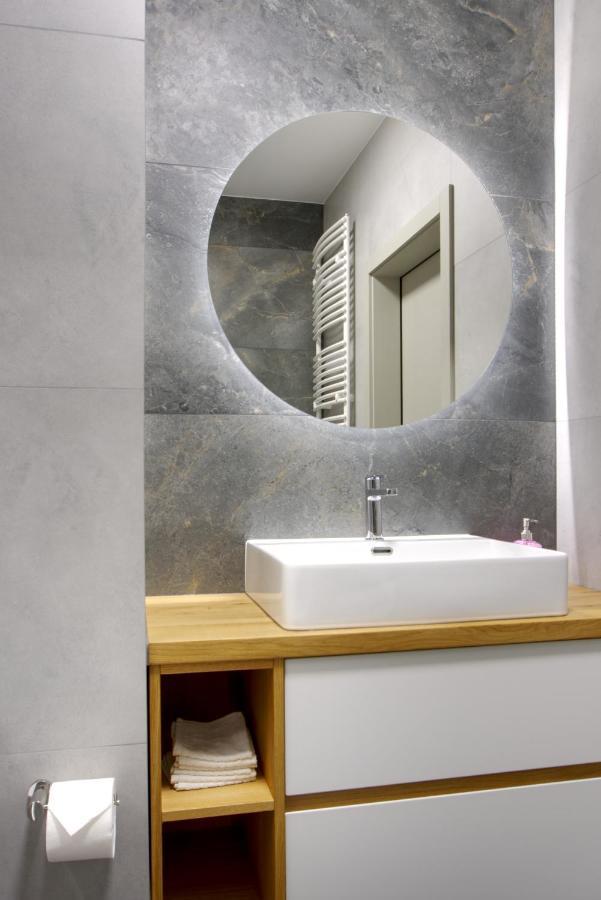 Essence Apartments Topaz Познань Экстерьер фото